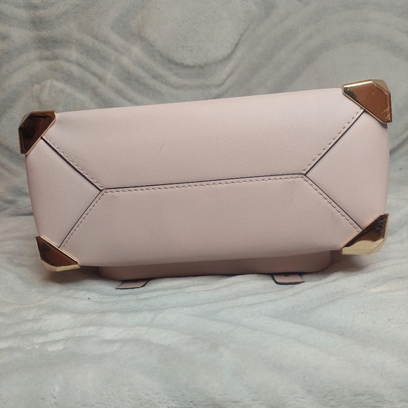 Michael Kors NWT Powder Blush Leather Manhattan Satchel Crossbody - Picture 10 of 10